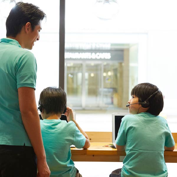 「自りつ力」を育むハッピースクールだからこそ、教室でのオンライン英会話がより効果的に